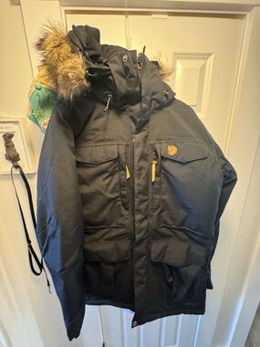 Fjallraven Black Insulated Jacket with Branded Interior